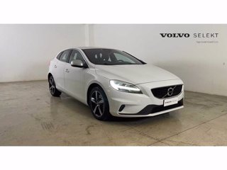 VOLVO V40 * D2 RD MOM GEA
