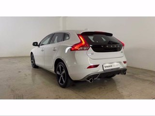VOLVO V40 * D2 RD MOM GEA