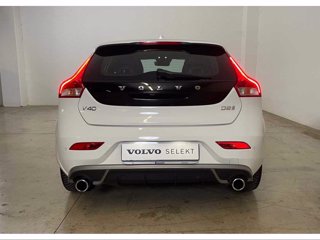 VOLVO V40 * D2 RD MOM GEA
