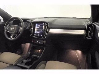 VOLVO XC40 Recharge Core, T4 Recharge Plug-in hybrid, Elettrica/Benzina, Bright