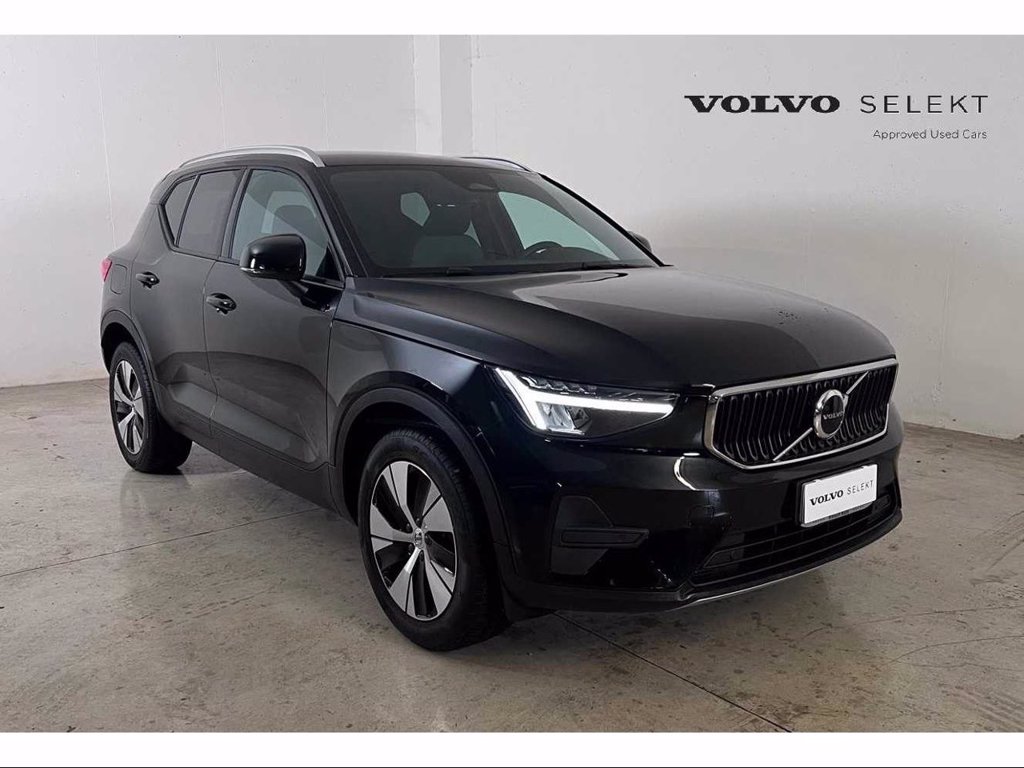 VOLVO XC40 Core, B3 mild hybrid, Benzina