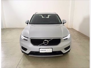 VOLVO XC40 Momentum Pro, T2 automatico Micro Hybrid