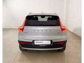 VOLVO XC40 Momentum Pro, T2 automatico Micro Hybrid