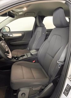 VOLVO XC40 Momentum Pro, T2 automatico Micro Hybrid