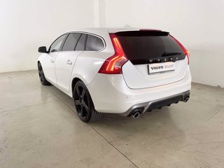 VOLVO V60 D4 R-D MOM GEAR
