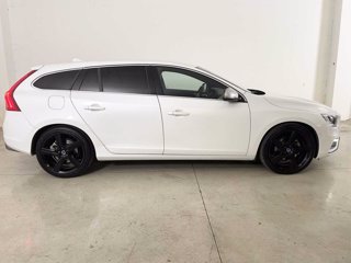 VOLVO V60 D4 R-D MOM GEAR