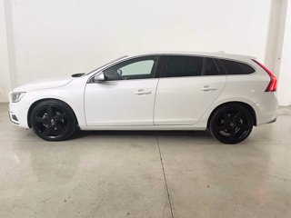 VOLVO V60 D4 R-D MOM GEAR