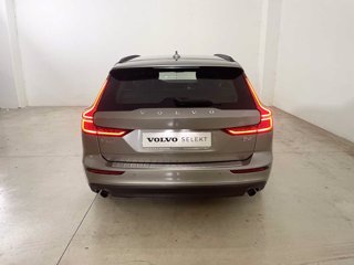 VOLVO V60 Momentum Core, B4 mild hybrid (D) automatico