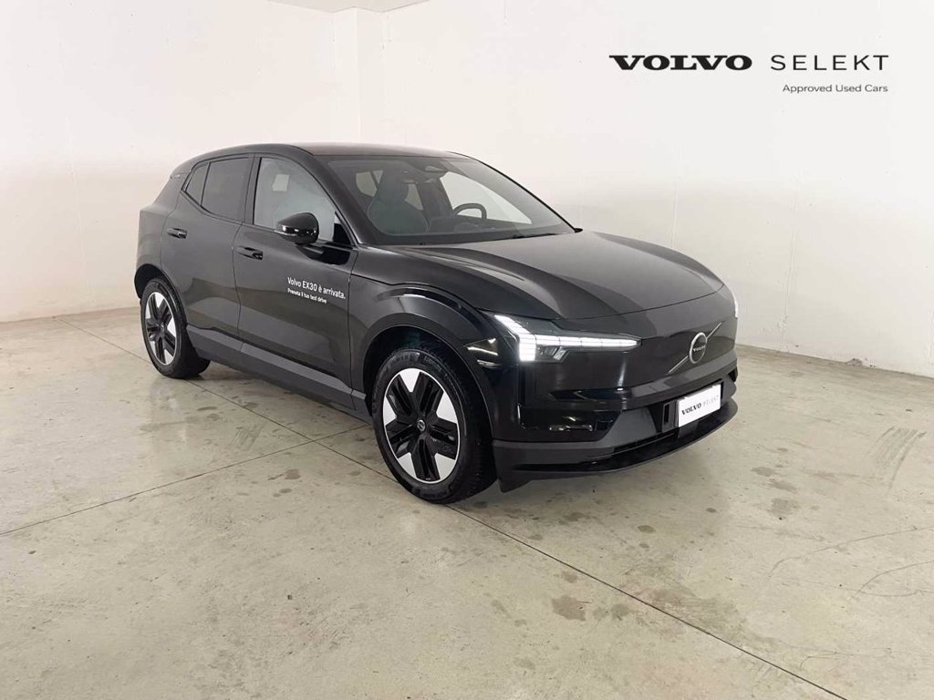 VOLVO EX30 Core, Single Motor Extended Range, Elettrico