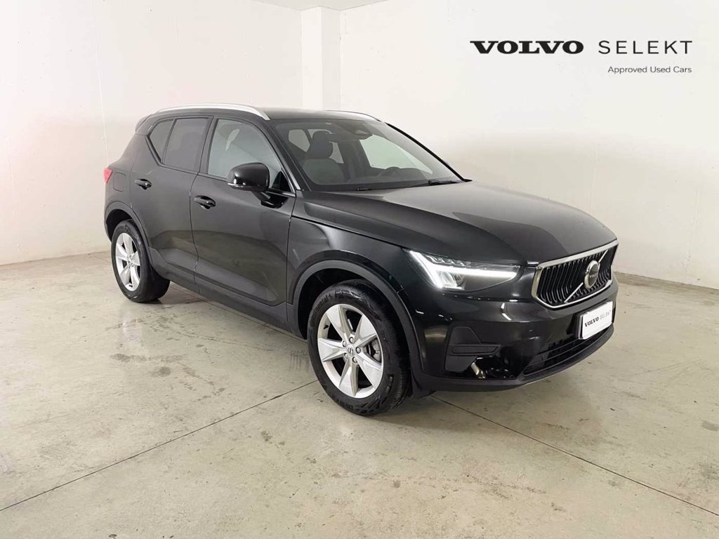VOLVO XC40 Core, B3 Mild hybrid, Benzina
