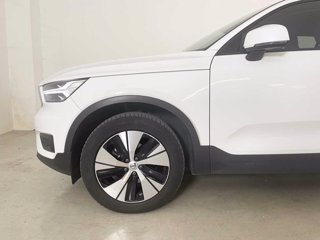 VOLVO XC40 Momentum Pro, T2 automatico