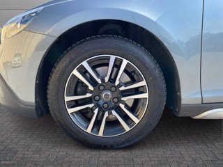 VOLVO V40 CROSS COUNTRY D2 CC