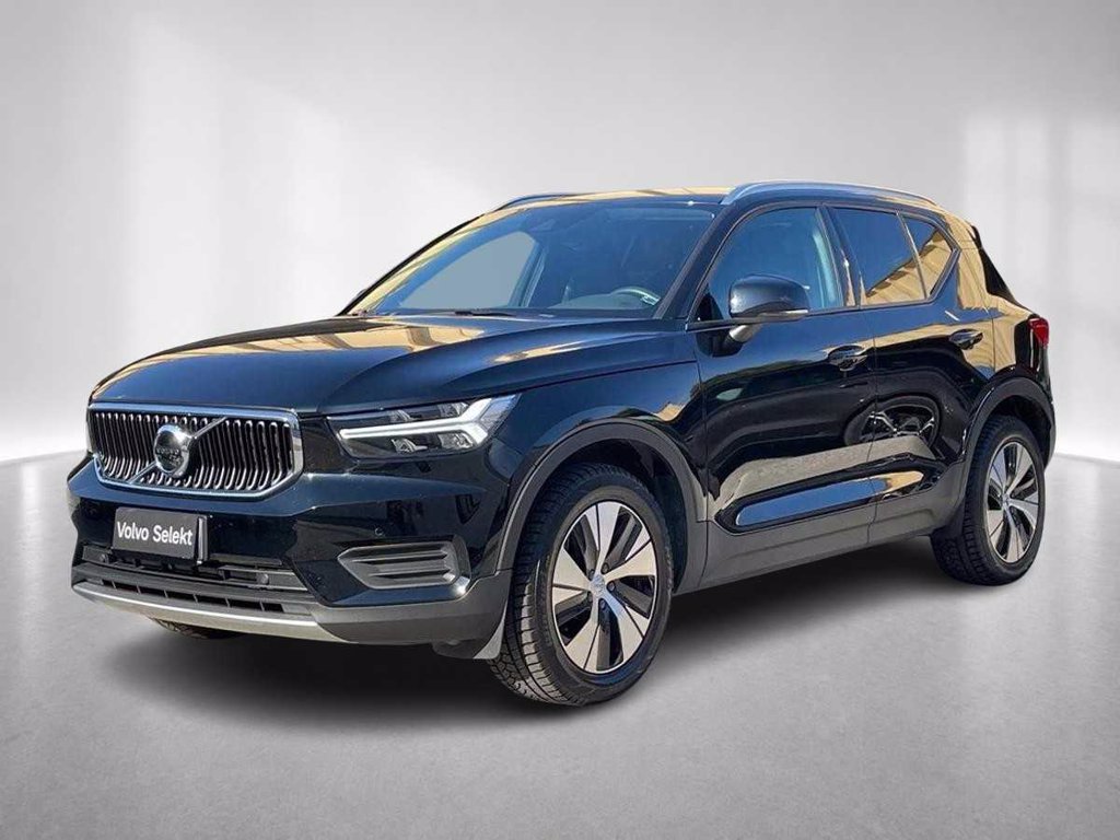 VOLVO XC40 Momentum Pro, T2 automatico Micro Hybrid
