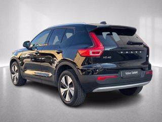VOLVO XC40 Momentum Pro, T2 automatico Micro Hybrid