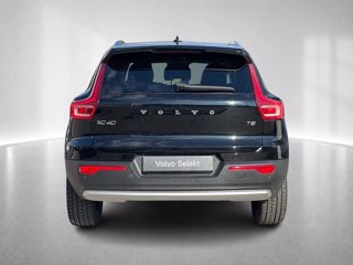 VOLVO XC40 Momentum Pro, T2 automatico Micro Hybrid