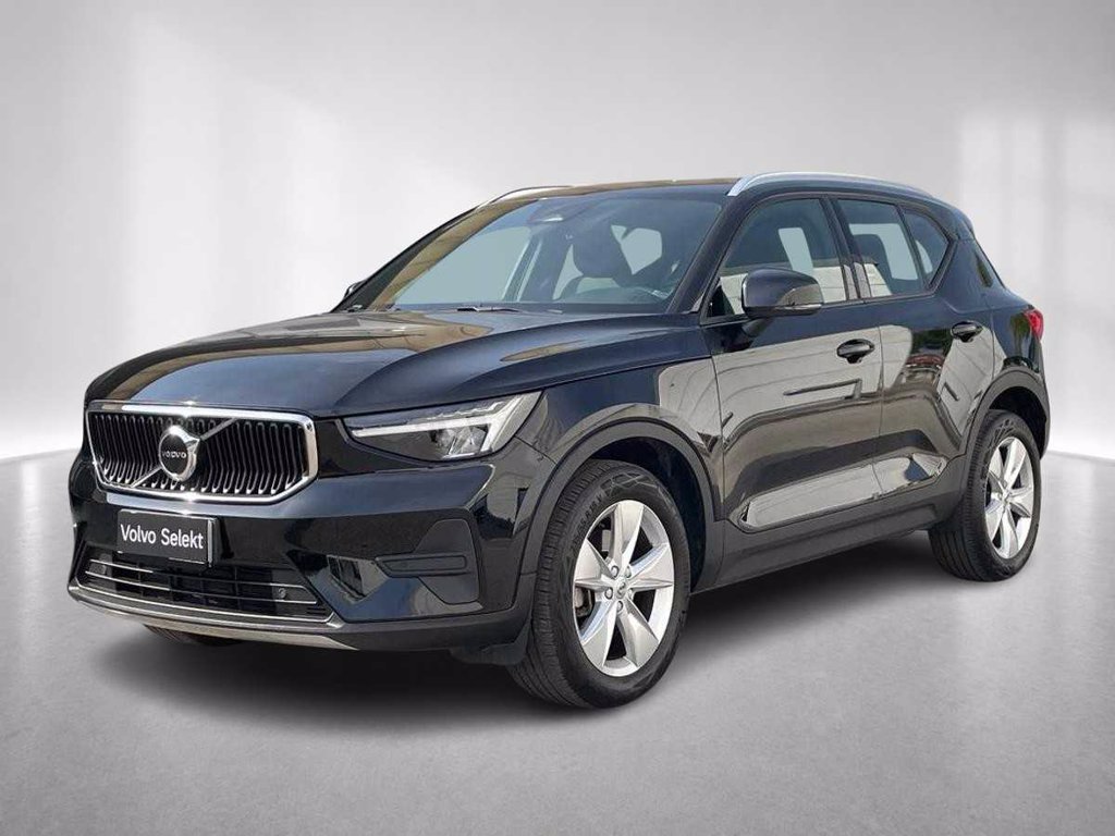 VOLVO XC40 Core, B3 mild hybrid, Benzina