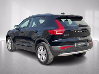 VOLVO XC40 Core, B3 mild hybrid, Benzina