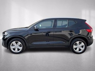 VOLVO XC40 Core, B3 mild hybrid, Benzina
